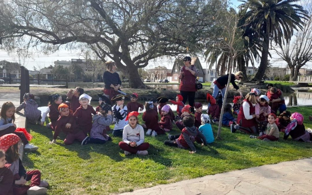 Búsqueda del tesoro en la Plaza Ernesto Tornquist