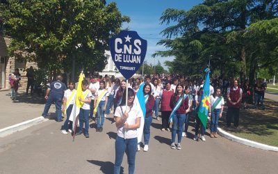 La comunidad educativa del CNSL participó del desfile por el nuevo aniversario del cambio de nombre del distrito