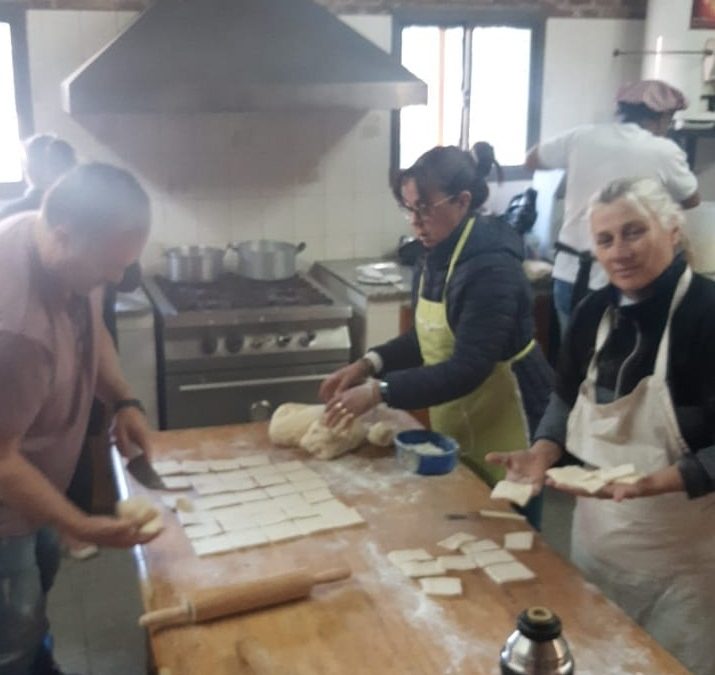 El Grupo Misionero «Nuestra Señora de Luján» realizará venta de tortas fritas