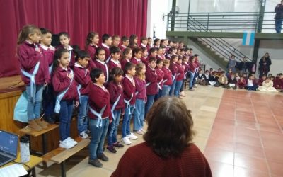 Los alumnos de 4° grado realizaron «La Promesa a la Bandera» (Videos y fotos)