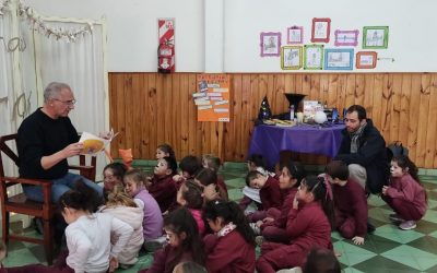 El escritor Horacio Alva visitó el Colegio