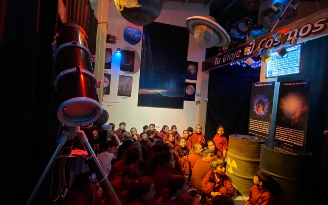 Alumnos de 3º A y B visitaron el Planetario «Experiencia Tierra Ventanita»