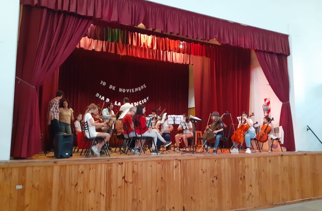 El Cole festejó el Día de la Música junto a la Orquesta Escuela